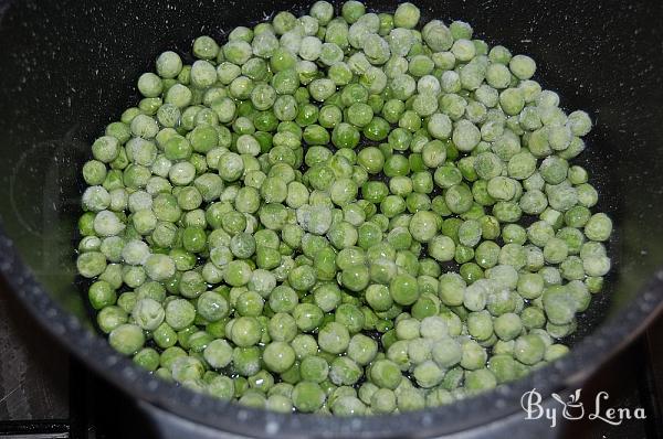 Green Pea and Mint Hummus - Step 1