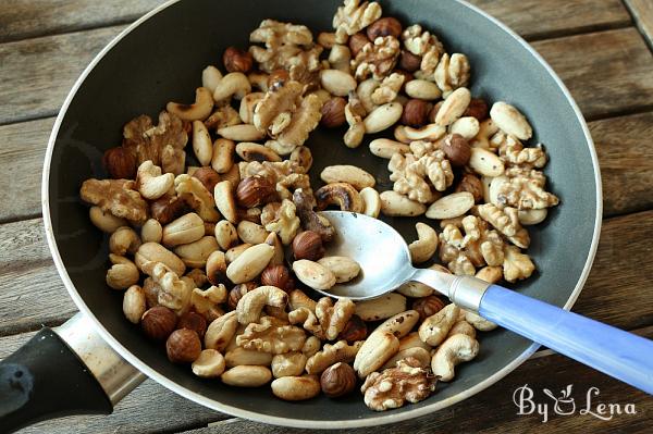 Yogurt with Honey and Walnuts - Greek Dessert - Step 1