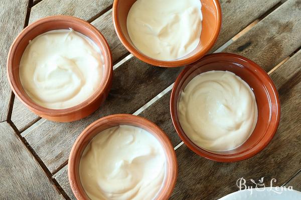 Yogurt with Honey and Walnuts - Greek Dessert - Step 4