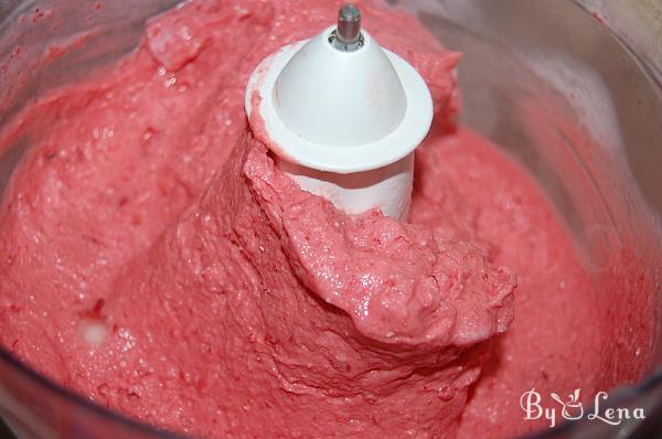 Easy Strawberry Ice Cream - Step 6