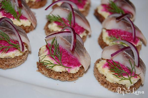 Pickled Herring Canapes with Beet - Step 7