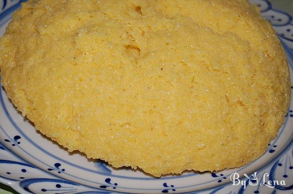 Moldovan Polenta - Mamaliga