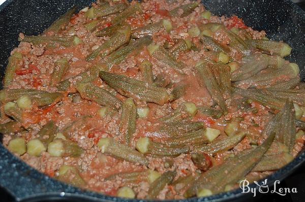 Okra Stew with Meat and Tomatoes - Step 11