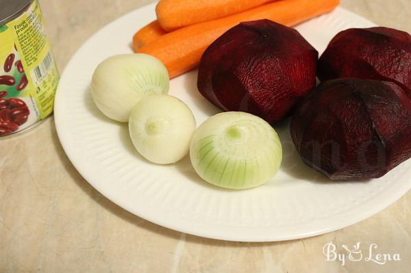 Easy Beetroot Sauteed with Beans - Step 1