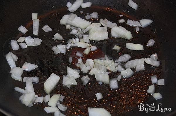 Spinach and Eggs Scramble - Step 2