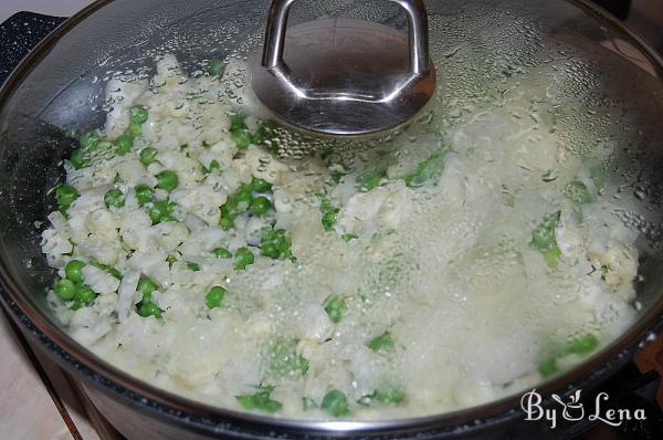 Pan-Roasted Cauliflower with Peas - Step 6