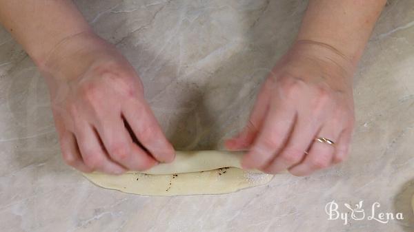 Romanian Fluffy Mucenici - Walnut and Cinnamon Bread - Step 12