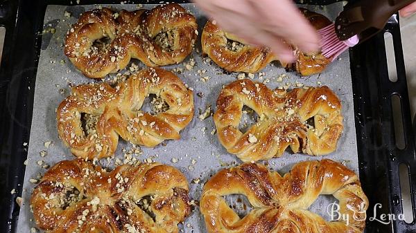 Romanian Fluffy Mucenici - Walnut and Cinnamon Bread - Step 21