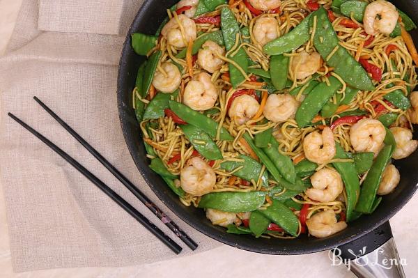 Chinese noodles with shrimp and vegetables - Step 9