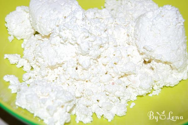 Russian Cottage Cheese Pancakes - Syrniki - Step 1