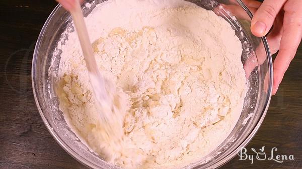 Pasca - Romanian Easter Bread with Cheese Filling - Step 4