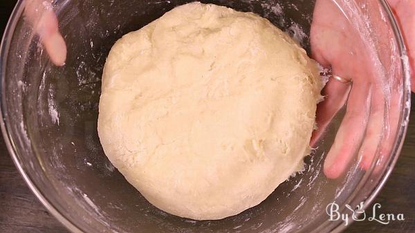Pasca - Romanian Easter Bread with Cheese Filling - Step 7