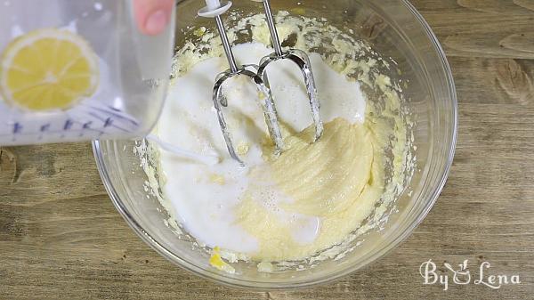 Easy Cream Cheese Chocolate Cake - Step 6