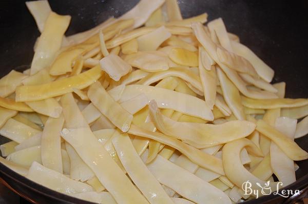 Sauteed Wax Beans with Garlic - Step 4