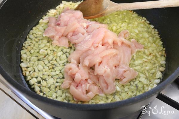 Easy Creamy Chicken Pesto Pasta - Step 5