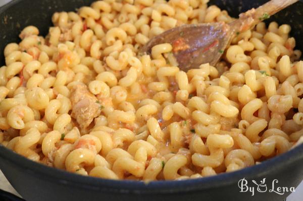 One Pot Creamy Tomato Tuna Pasta - Step 12