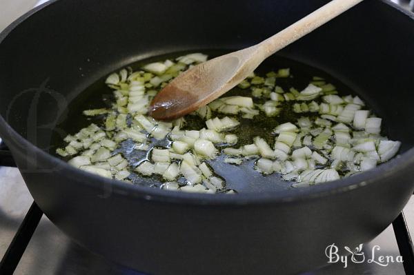 One Pot Creamy Tomato Tuna Pasta - Step 2