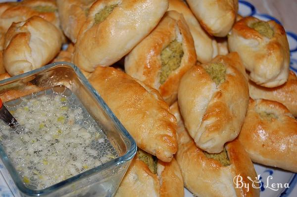 Ucrainian Piroshki with Green Peas - Step 13