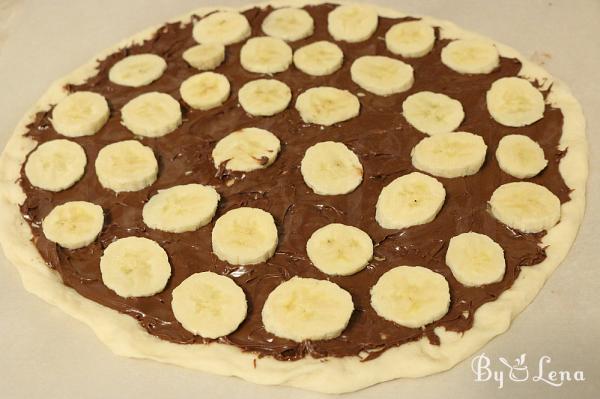 Banana Nutella Pizza - Step 3