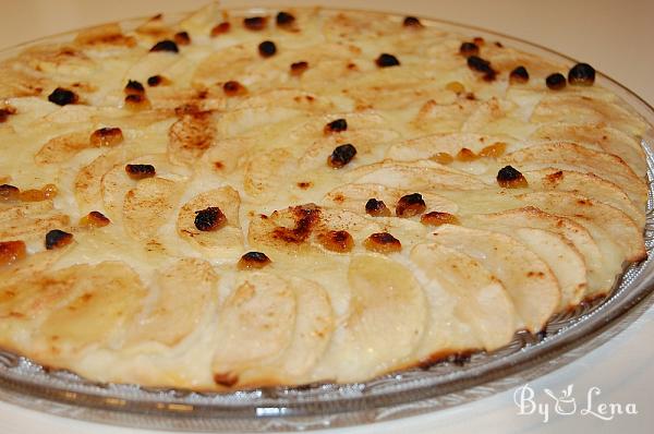 Apple Pizza with Vanilla Cream - Step 9