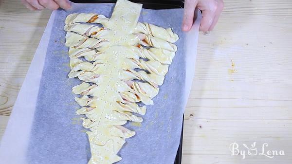 Savory Puff Pastry Christmas Tree - Step 15