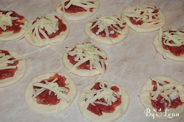 Savory Meat Pull-Apart Pie - Step 9