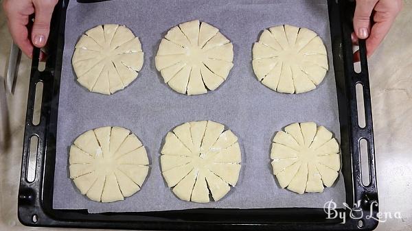Turkish Cheese Flower Shaped Pies - Step 19