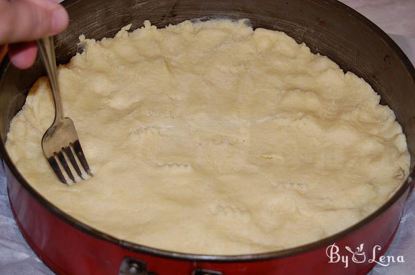 Strawberry Meringue Cake - Step 3