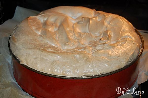 Strawberry Meringue Cake - Step 8