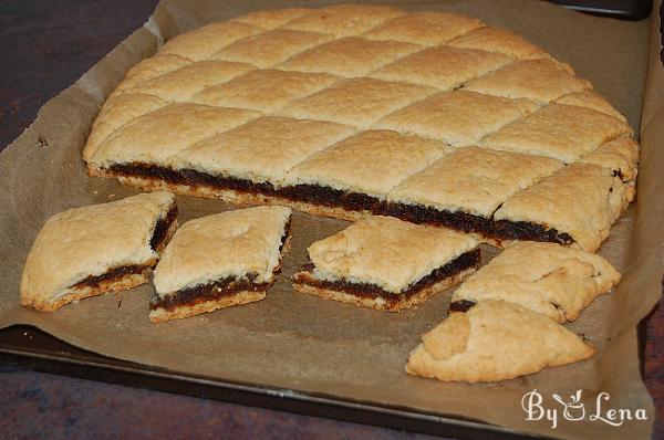 Date Squares or Easy Maamoul Mad with Date - Step 14