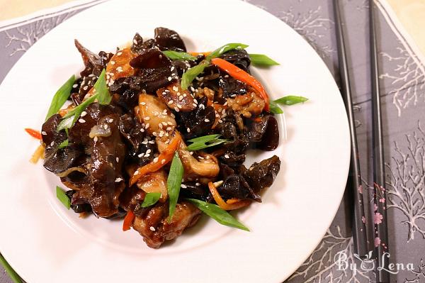 Chicken and Wood Ear Mushroom Stir-Fry