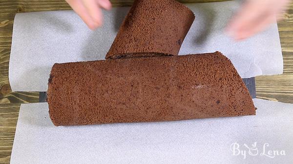 Chocolate Cake Roll - Step 20