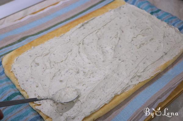 Halva Swiss Roll - Step 10