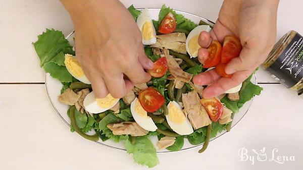 Nicoise Salad - with Tuna and Vegetables - Step 9