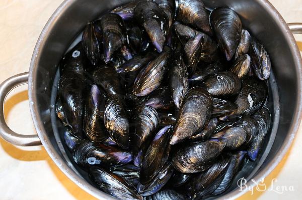 Easy French Mussels Provencal Recipe - Step 2