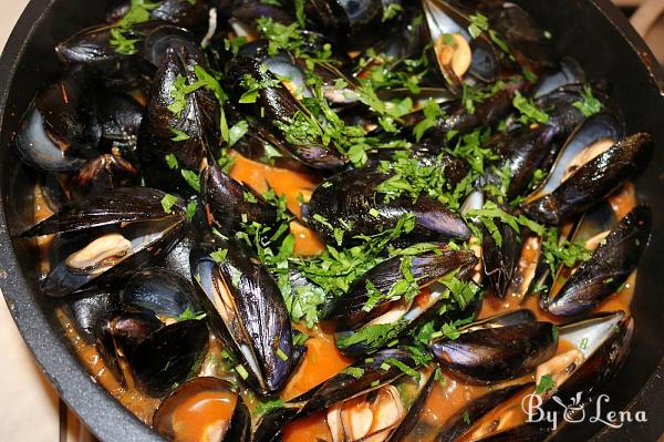 Easy French Mussels Provencal Recipe - Step 9