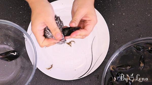 Mussels In Wine And Garlic - Moules Mariniere - Step 5