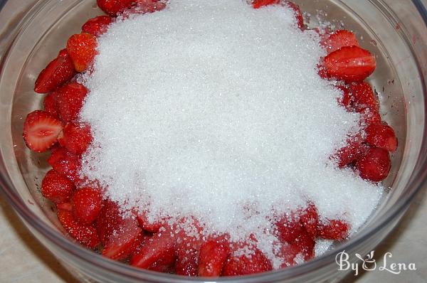 Homemade Strawberry Syrup - Step 1