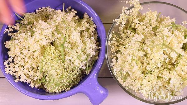 Homemade Elderflower Syrup - Step 1