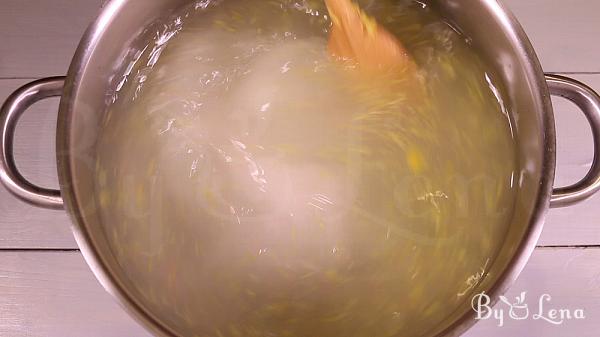 Homemade Elderflower Syrup - Step 5