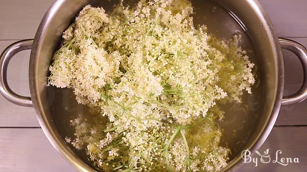 Homemade Elderflower Syrup - Step 6