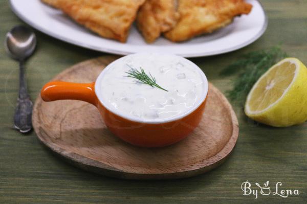 Easy and Fresh Homemade Tartar Sauce