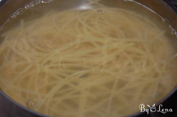 Pasta Aglio, Olio e Peperoncino - Step 1