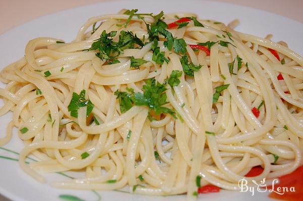 Pasta Aglio, Olio e Peperoncino - Step 7