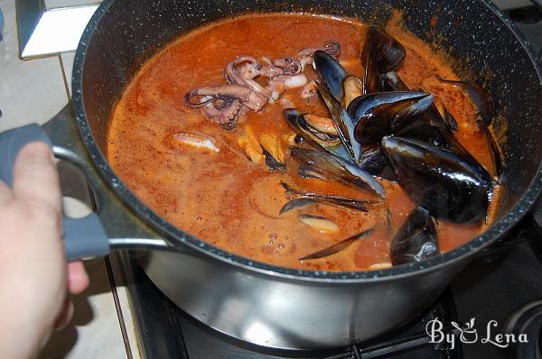 Seafood Soup or Italian Zuppa di Pesce - Step 15