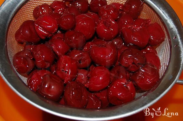Moldovan Cherry Crepe Cake - Kushma lui Gugutza - Step 2
