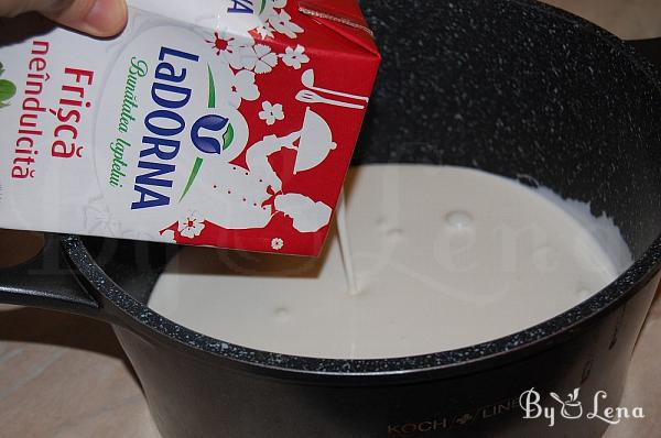 No-Bake Oreo Cake - Step 1