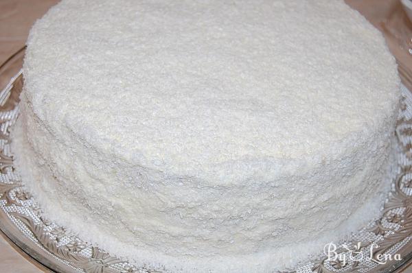 Coconut Raffaello Cake - Step 17