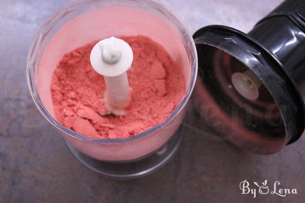 Strawberry Cake - Step 15