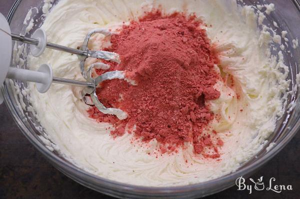 Strawberry Cake - Step 17